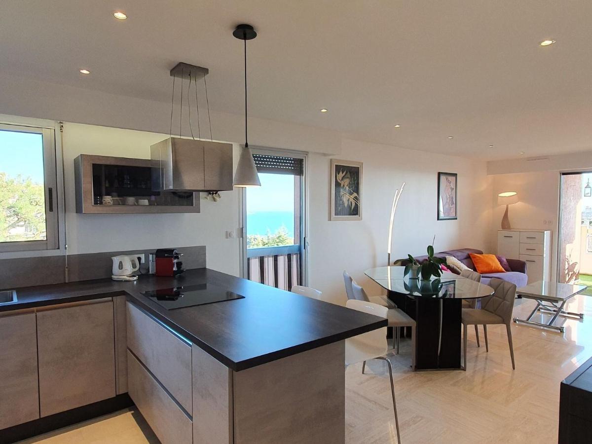 Classy In With Pool And Private Parking Place Villa Nizza